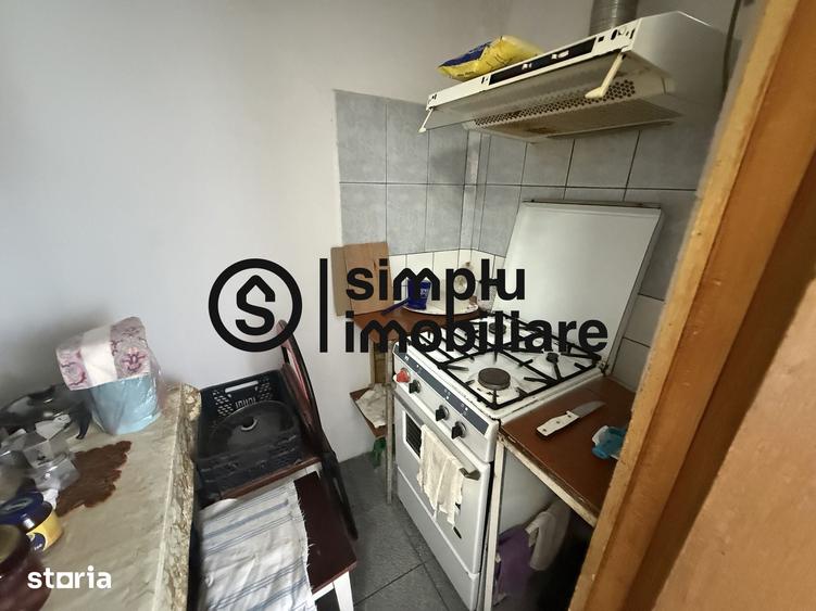 Apartament cu 4 camere decomandat în 1 Mai