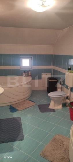 Casă cu 6 camere cu Teren 602 Mp în Nufărul