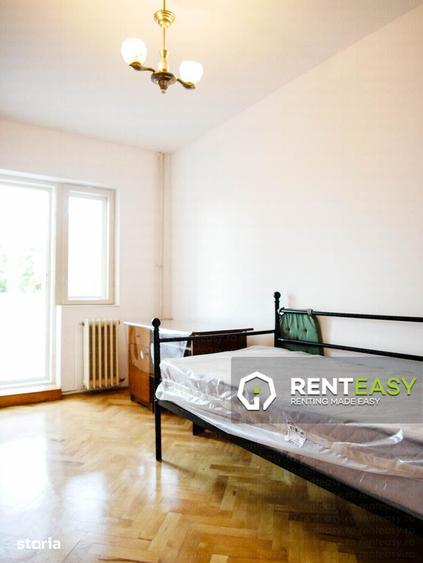 Apartament cu 4 camere în Independenței