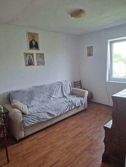 Apartament cu 2 camere decomandat în Cocorăștii Caplii