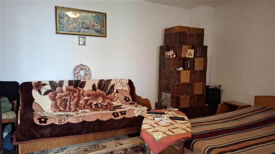 Casă individuală cu 3 camere cu Teren 870 Mp în Exterior Est
