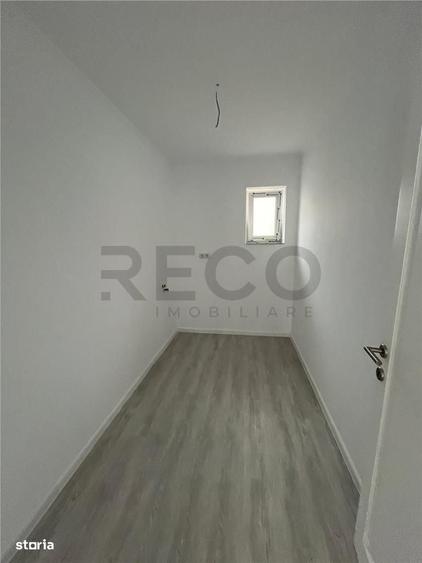 Casă cu 4 camere în Rontău