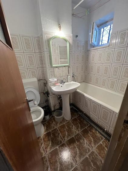 Apartament cu 2 camere semidecomandat în Trivale