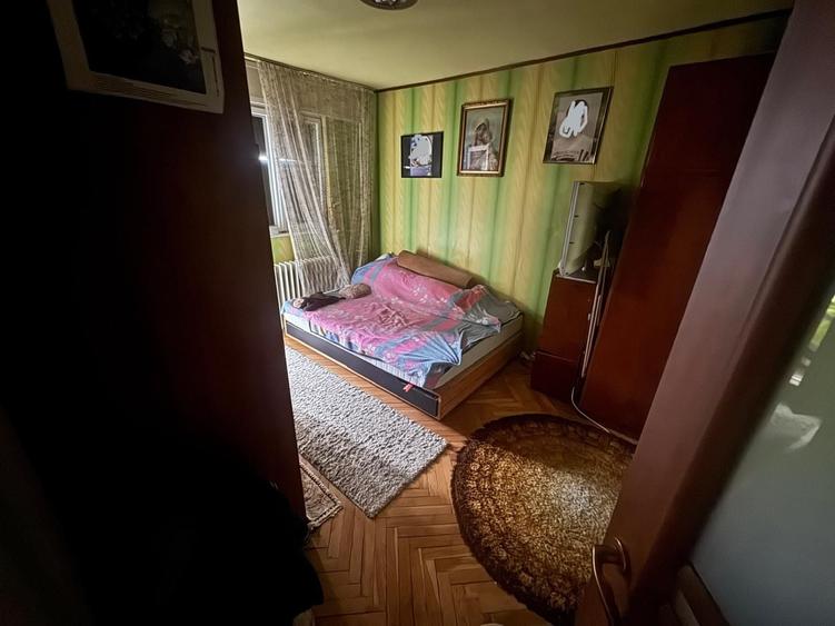 Apartament cu 3 camere în Cordău