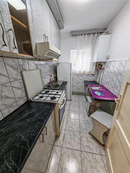 Apartament cu 2 camere semidecomandat în Centrul Civic
