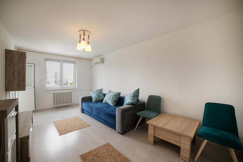 Apartament cu 2 camere decomandat, mobilat în Rahova