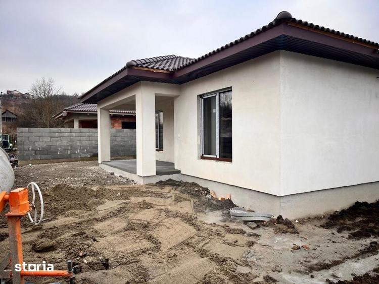 Casă cu 4 camere cu Teren 5 Mp în Central