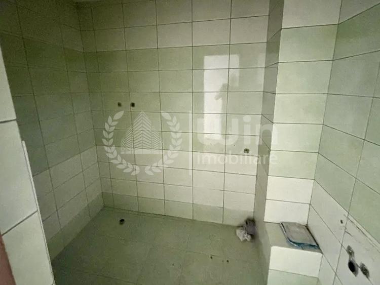 Apartament cu 3 camere semidecomandat în Mănăștur