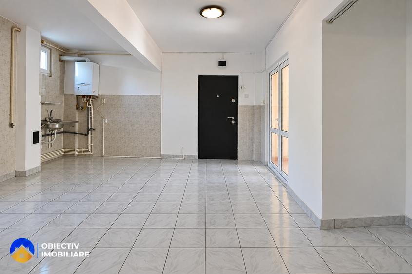 Apartament cu 3 camere decomandat în Central