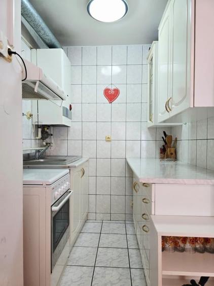 Apartament cu 3 camere decomandat, mobilat în Snagov