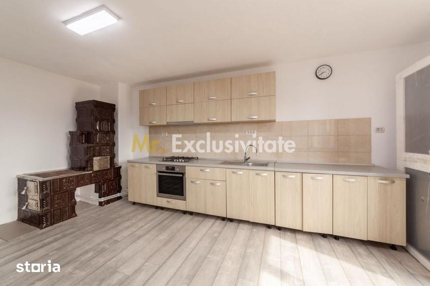 Casă cu Teren 4563 Mp în Bughea de Sus