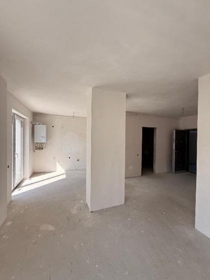 Apartament cu 2 camere decomandat în Florești