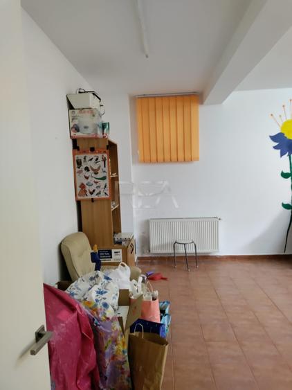 Apartament cu 4 camere decomandat în Ozana