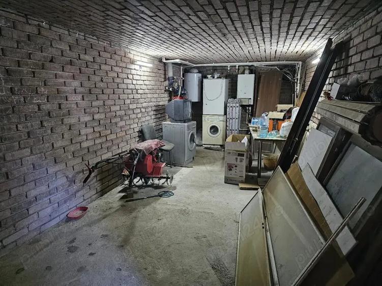 Casă cu 3 camere cu Teren 1500 Mp în Băile Herculane