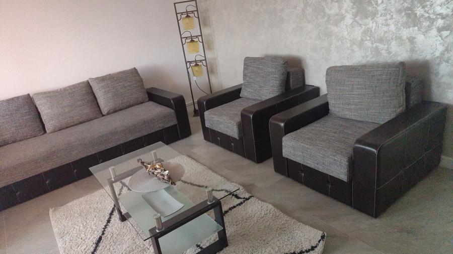 Apartament cu 2 camere decomandat în Craiovița Nouă