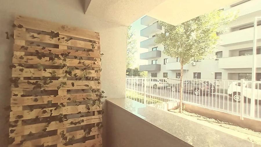 Garsonieră decomandată în Gorjului