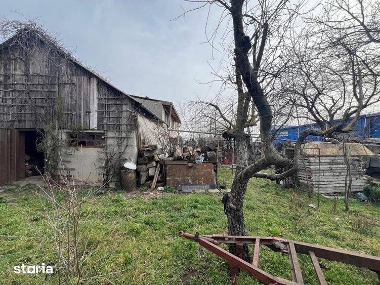Spațiu comercial, de 1,300 mp, în Central