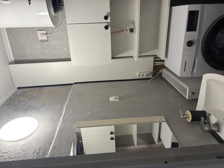 Garsoniera Centrul Civic la curte| Proaspat renovata| Disponibila imediat - 2