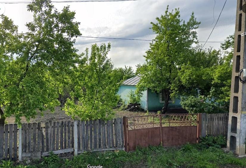 Casă cu Teren 1304 Mp în Păușești
