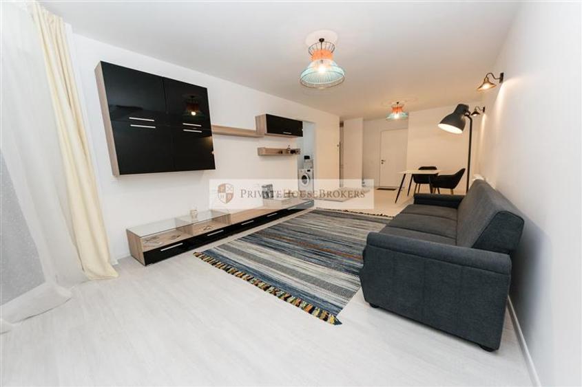 Apartament cu 2 camere semidecomandat, mobilat în Floreasca