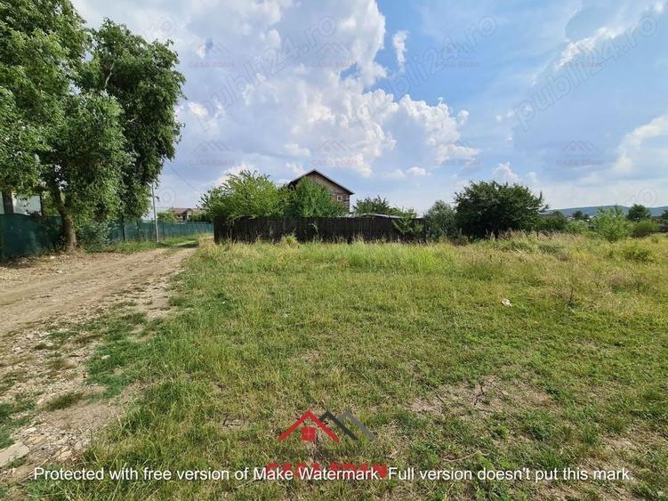 Casă cu Teren 925 Mp în Bănești