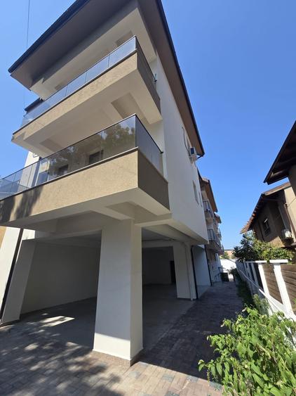 Apartament cu 2 camere semidecomandat în Dămăroaia