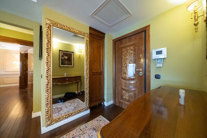 Apartament cu 3 camere decomandat în Herăstrău