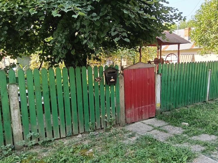 Casă cu Teren 759 Mp în Central