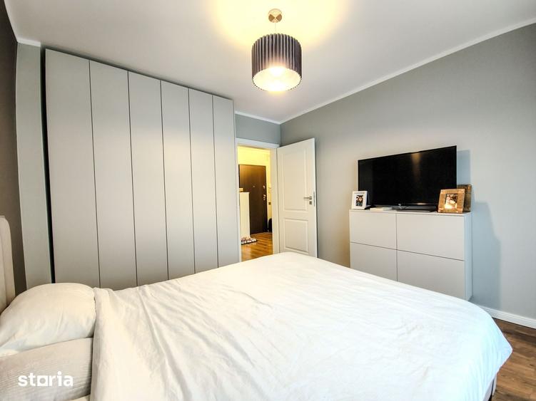 Apartament cu 3 camere semidecomandat în Europa