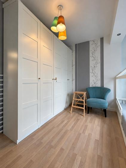 Apartament cu 4 camere decomandat, mobilat în Energia