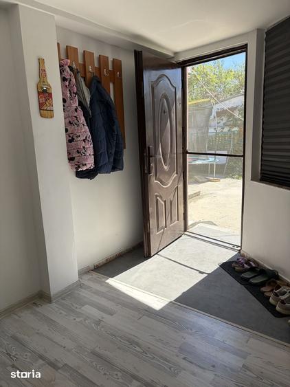 Casă cu 2 camere cu Teren 1100 Mp în Gogoșari
