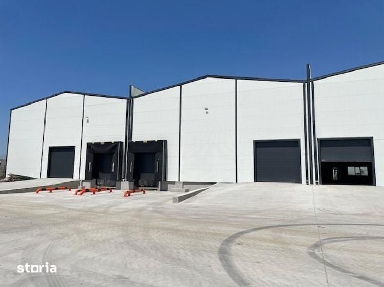 Spațiu comercial, de 1,800 mp, în Nord