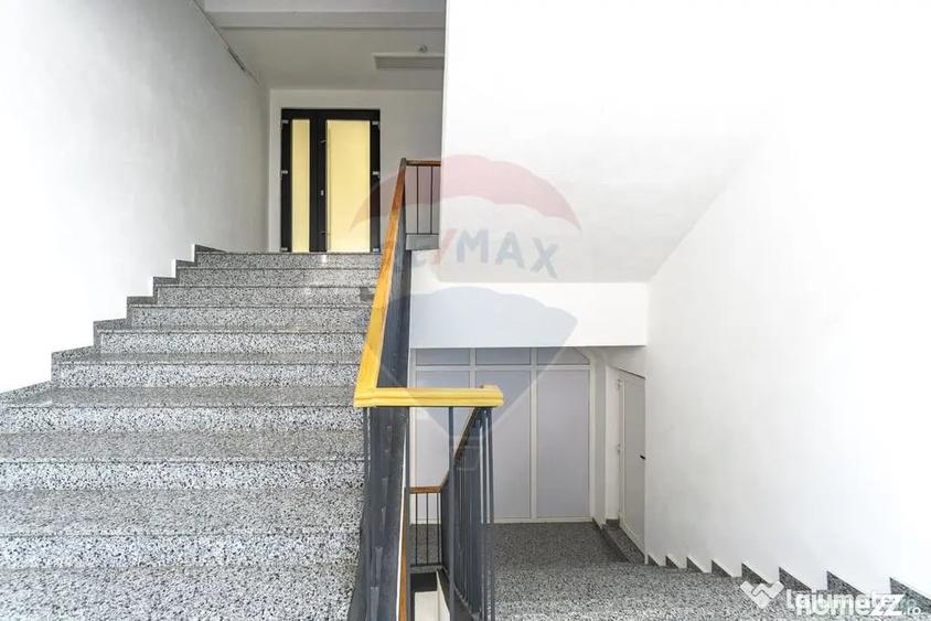 Spațiu comercial, de 448 mp, în 13 Decembrie