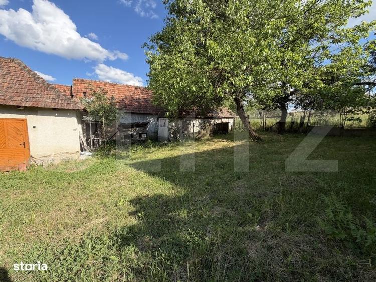 Casă cu 3 camere cu Teren 4100 Mp în Horoatu Crasnei