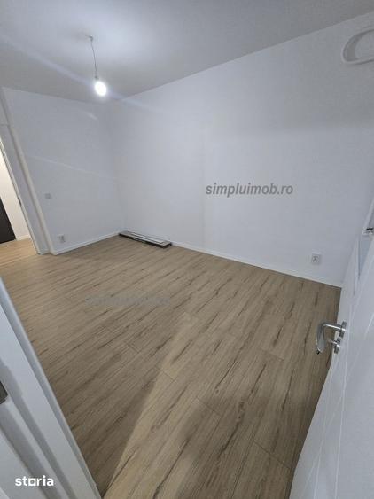 Apartament cu 3 camere semidecomandat în Giurgiului