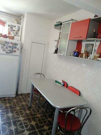 Apartament 3 camere, decomandat, Ocna Mures - 8