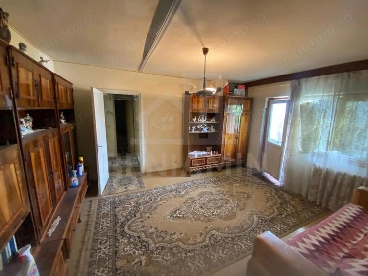Apartament 2 camere semidecomandat spatios 56mp Rovine MOL - 2