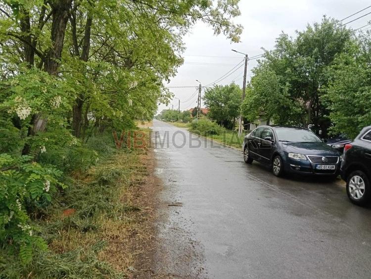 Parța | Teren intravilan 1.230 mp | Vatră sat | Utilități la stradă | Investiție - 1