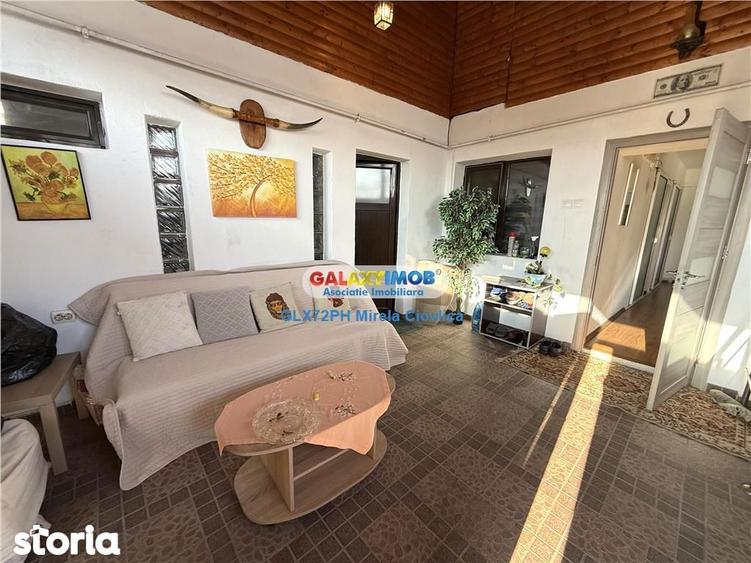 Casă cu 3 camere cu Teren 1093 Mp în Central