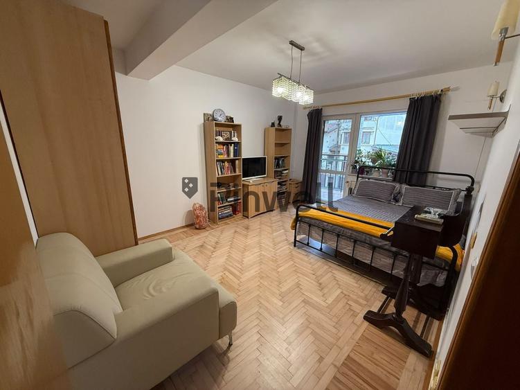 Apartament cu 3 camere decomandat, mobilat în Aviației