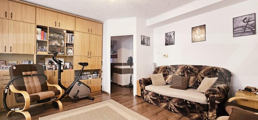 Apartament de vanzare, 2 camere, str. Crangului - 3
