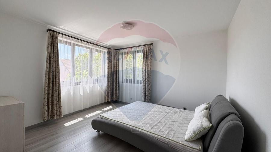 Apartament cu 3 camere semidecomandat, mobilat în Mărăști