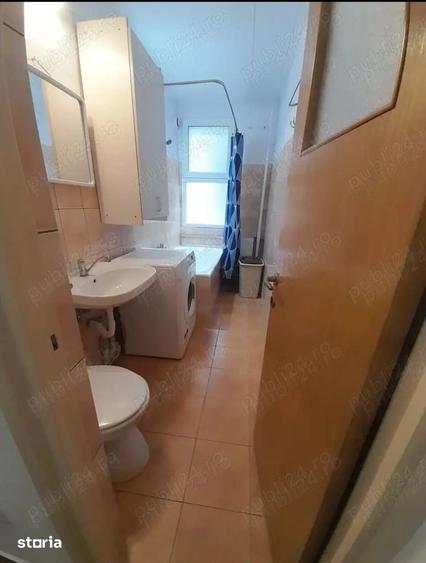 Garsonieră decomandată în Drumul Taberei