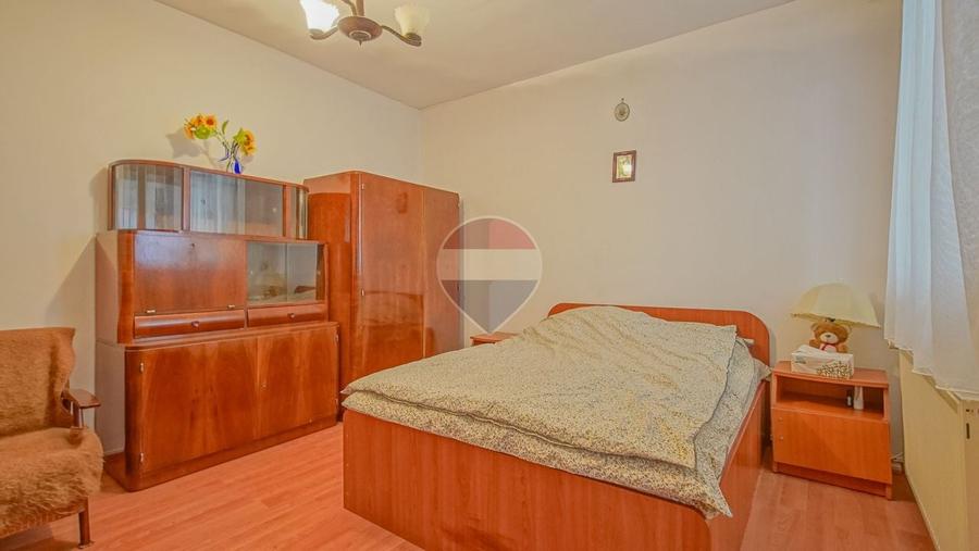 Casă individuală cu 5 camere cu Teren 1555 Mp în Satulung