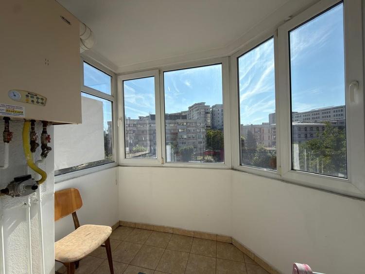 Apartament cu 2 camere decomandat, mobilat în Ultracentral