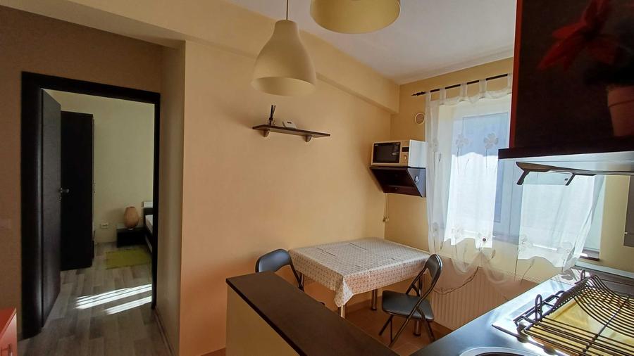 Apartament cu 2 camere decomandat în Berceni