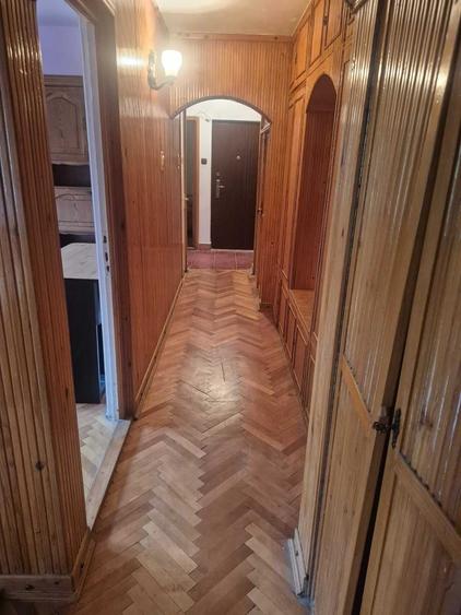 Apartament cu 3 camere decomandat în Micălaca