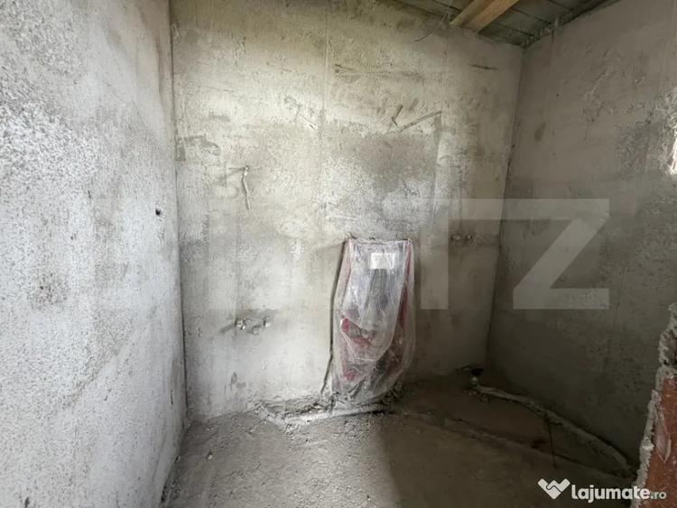 Casă cu 4 camere cu Teren 430 Mp în Central