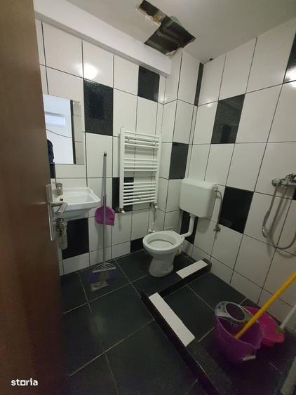 Spațiu comercial, de 20 mp, în Piața Unirii