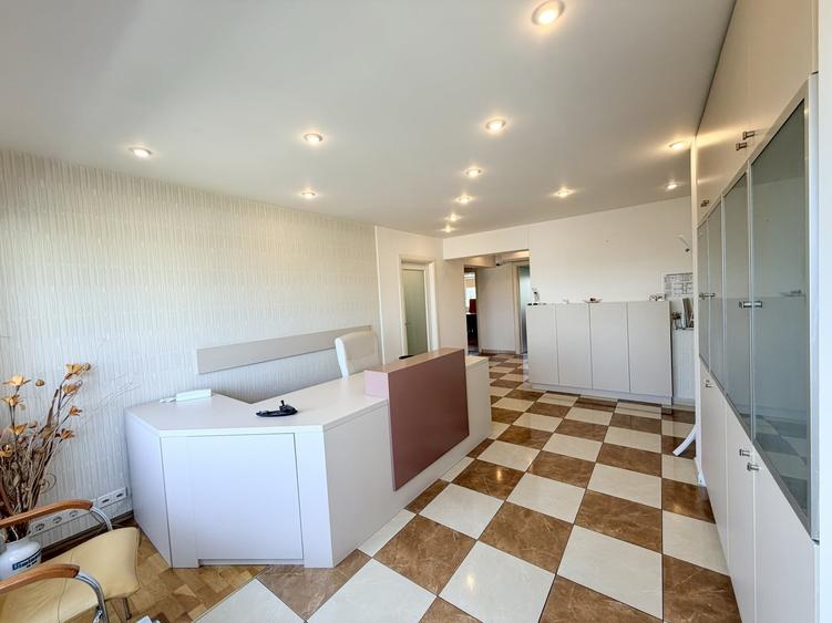 Apartament cu 3 camere decomandat, mobilat în Libertății